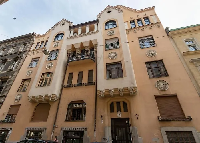 Daire Art Nouveau Budapeşte